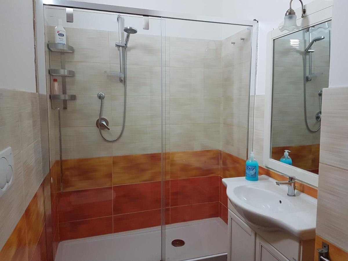 Borgo Nel Tempo Apartment Collestatte Bagian luar foto